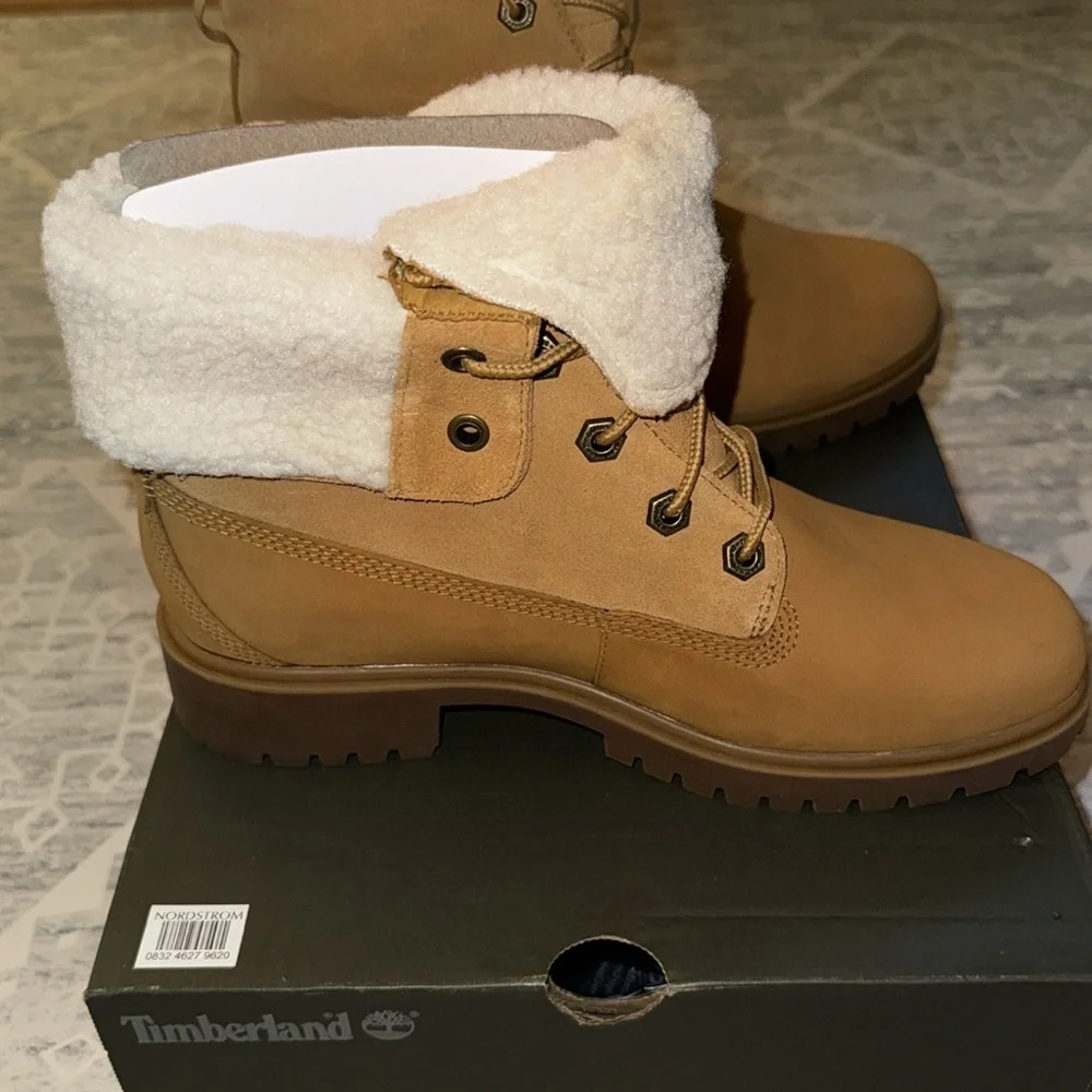 Timberlands - Picture 3 of 8